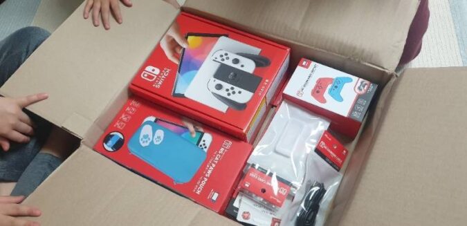 닌텐도 스위치 OLED 본체 네온 HEG-001 + 포켓몬스터 스칼렛 + 주변기기 7종 – 닌텐도스위치 후기